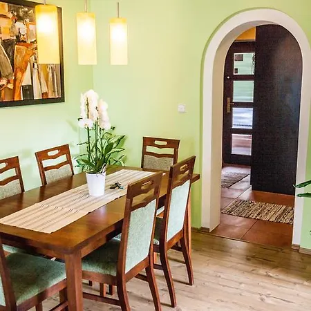 Lägenhet U Cerveneho Stromu